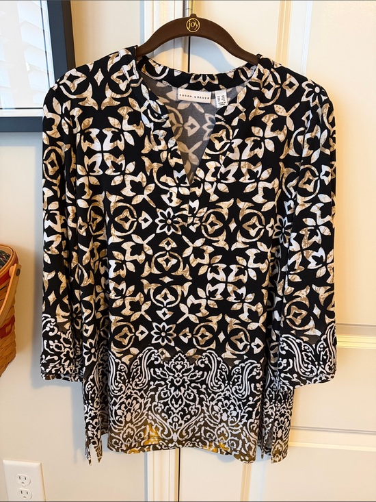 Susan Graver Tops - Susan Graver Black, White & Tan Printed V-Neck Tunic